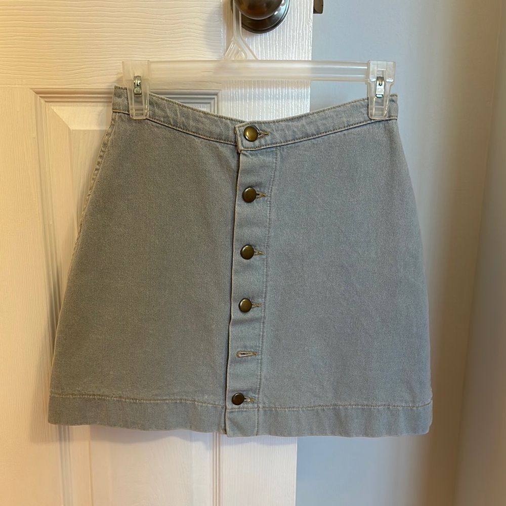 AMERICAN APPAREL Button-Up Skirt